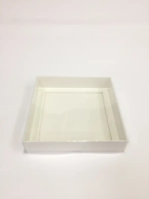 15x15x3 Beyaz Altı Kartonlu Asetat Kutu