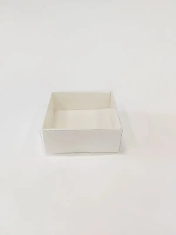 6x6x3 beyaz Altı Kartonlu Asetat Kutu