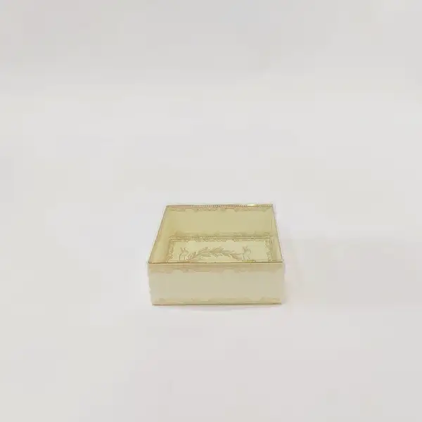 8x8x3 Altın Yaldızlı Krem Altı Kartonlu Asetat Kutu