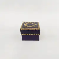 8x8x6 Altın Yaldızlı Lacivert Kutu - Görsel 1
