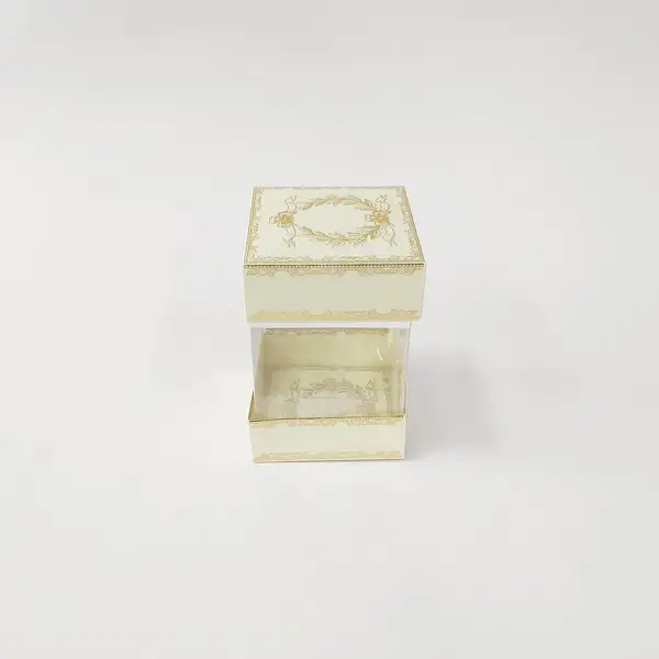 8x8x11 Çiftli Altın Yaldızlı Krem Kutu