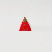 6x6x6 Kırmızı Altın Yaldızlı Piramit Kutu - Görsel 1