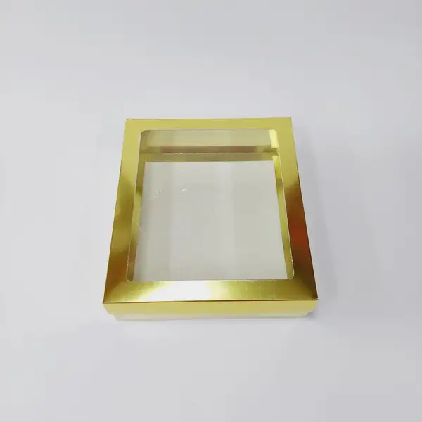 23x20x6 Pencereli Altın Kutu