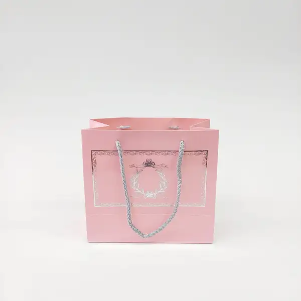 18x15x7 Pembe Gümüş Yaldızlı Karton Çanta