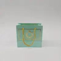 18x15x7 Mint Yeşili Altın Yaldızlı Karton Çanta - Görsel 1